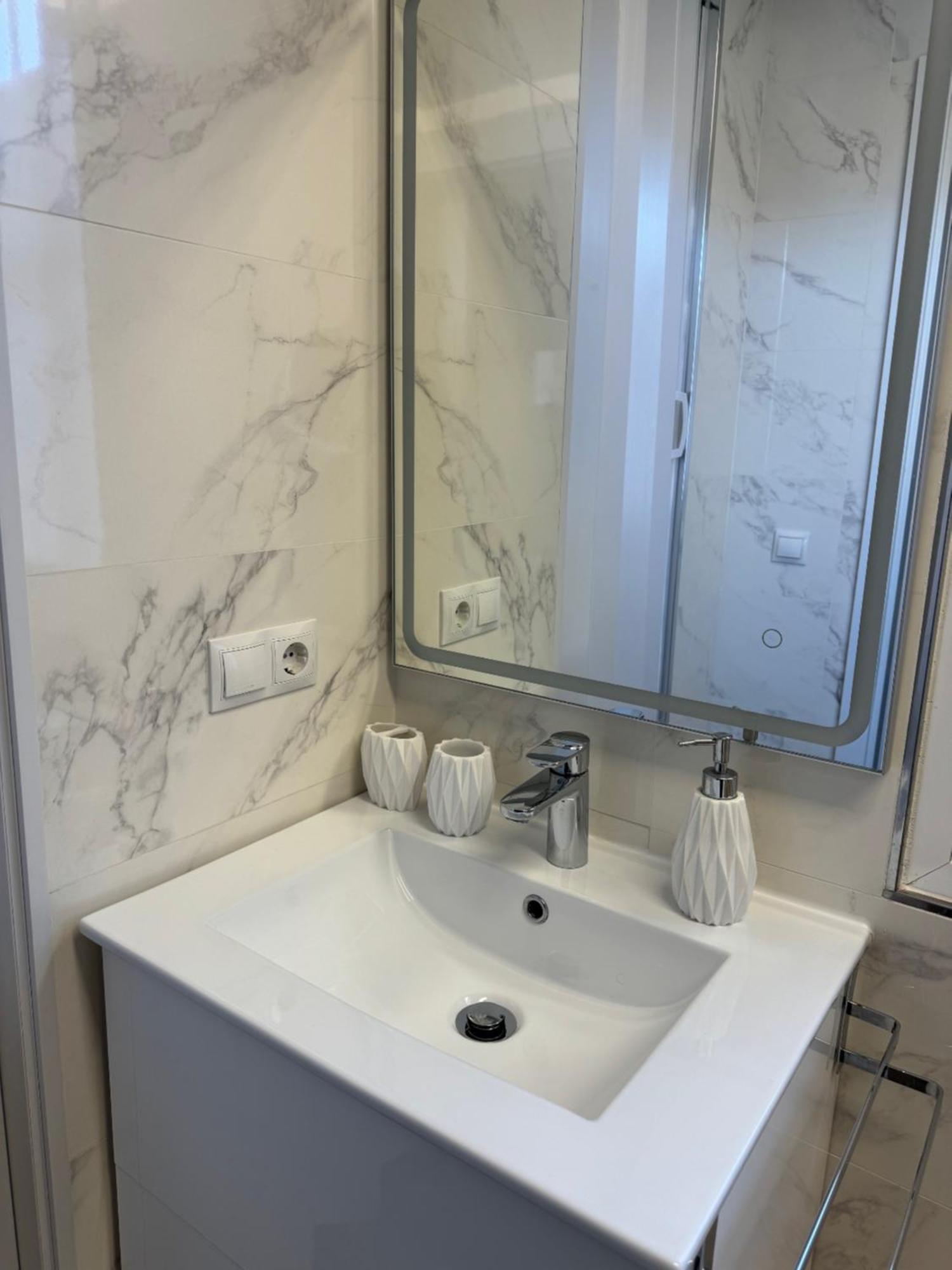 Mediterranean Malagueta Suite Málaga Exterior foto